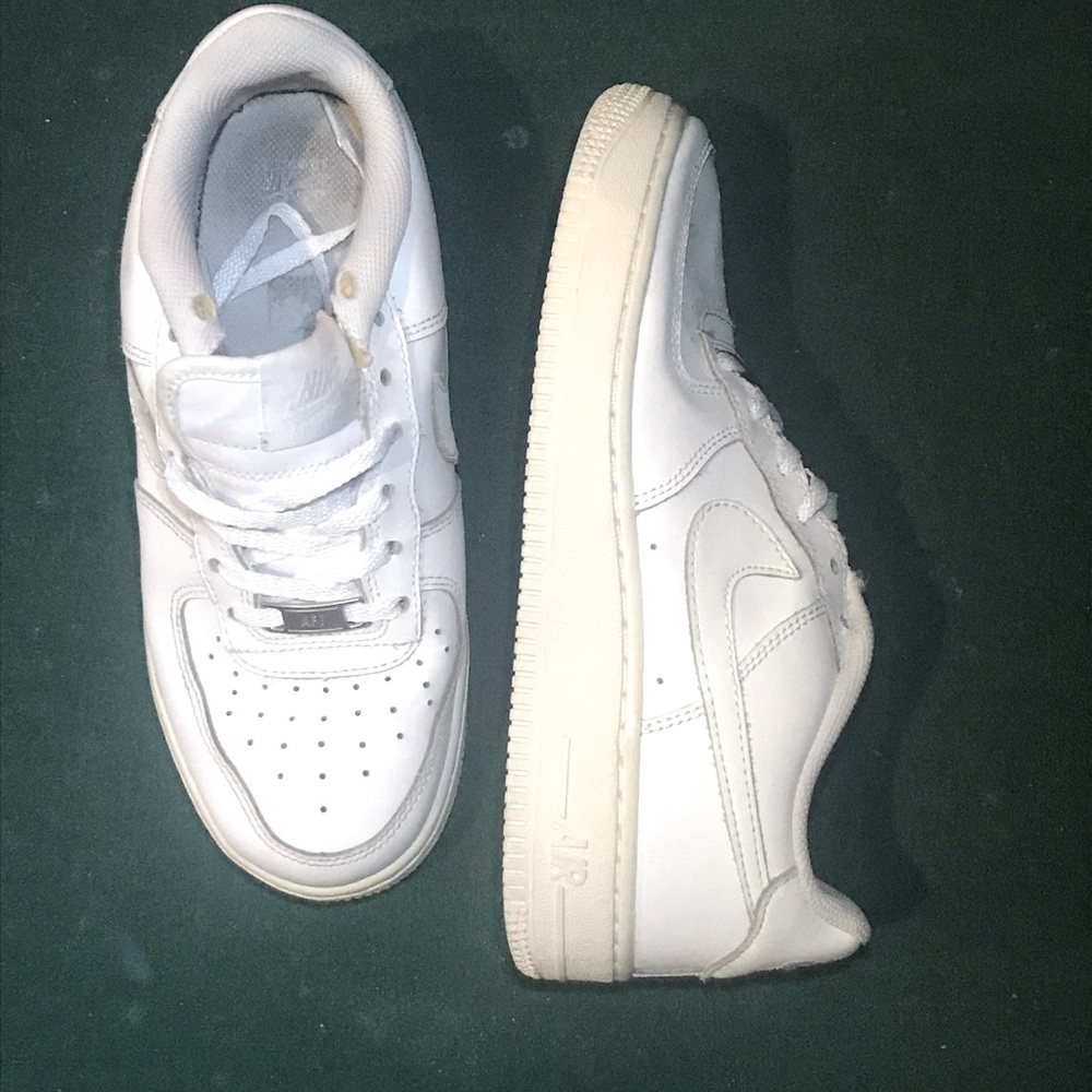 Woman’s Basketball Shoes